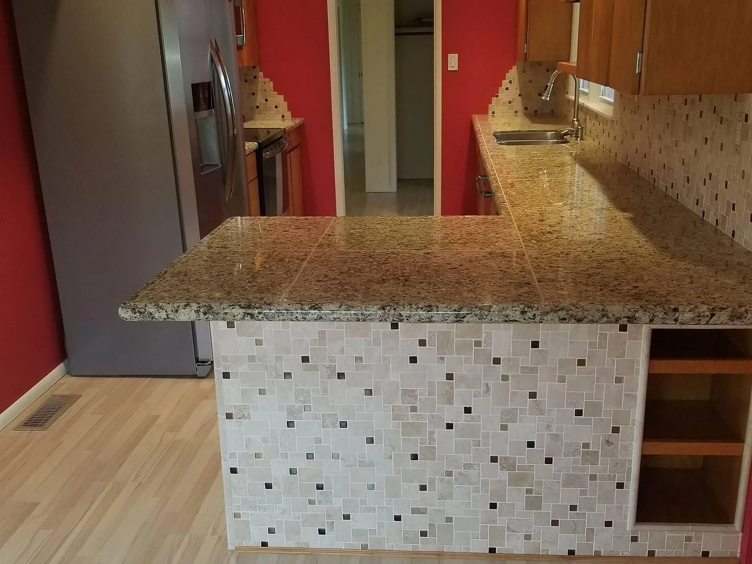4 bed, 2.0 bath, 1516 sqft, $2,200 — Photo 3