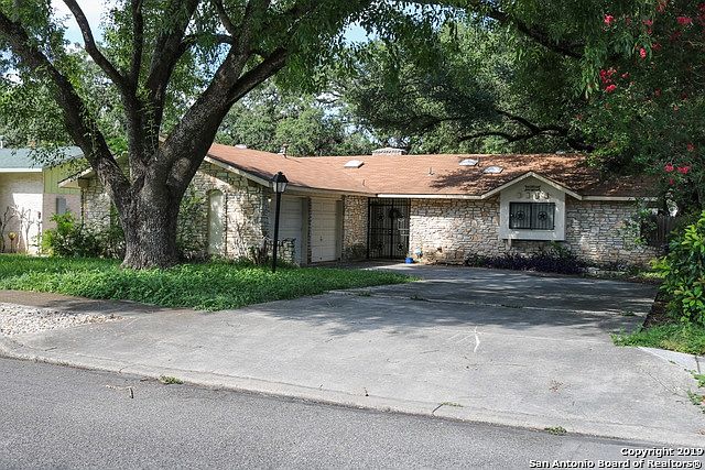 1st image of 7407 Meadow Hl