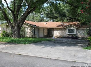 7407 Meadow Hl, San Antonio, TX 78251