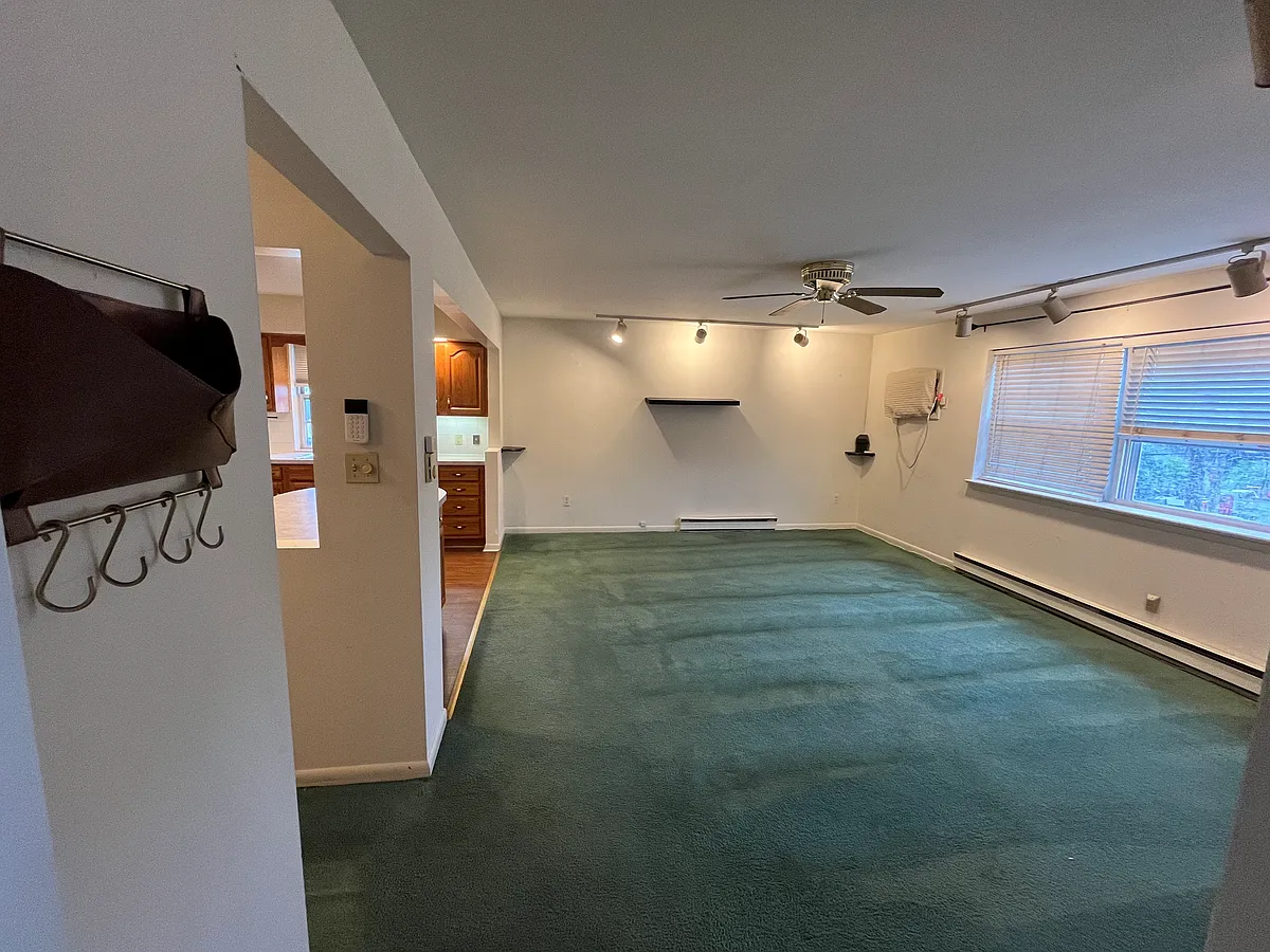 Building Photo - 541 Colwell Ln #2