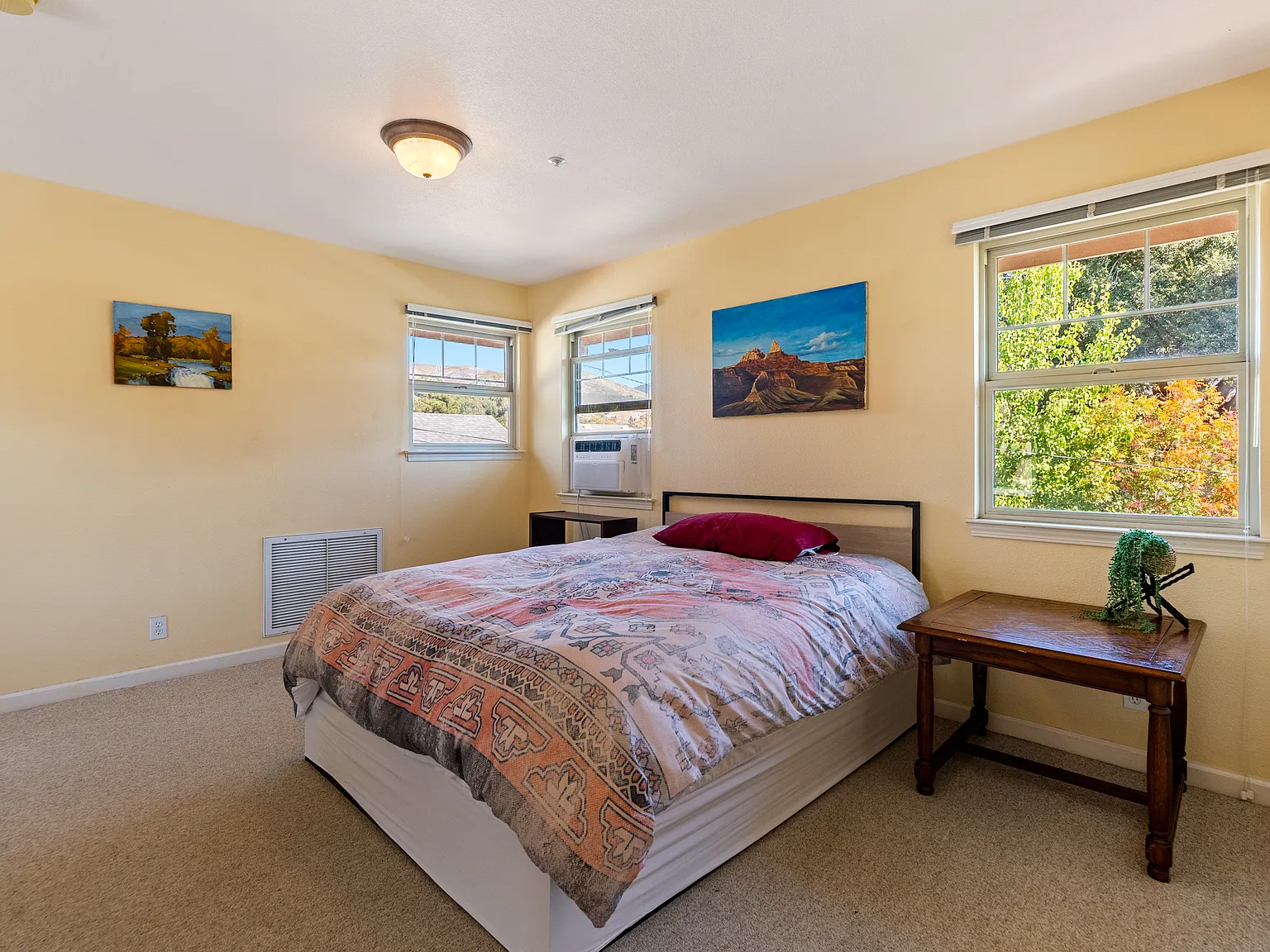 2 bed, 900 sqft, $4,300 — Photo 4