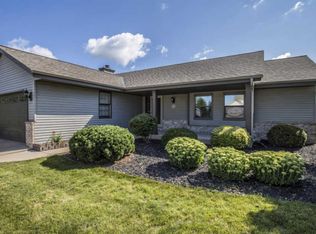 W161N5700 Bette Dr, Menomonee Falls, WI 53051