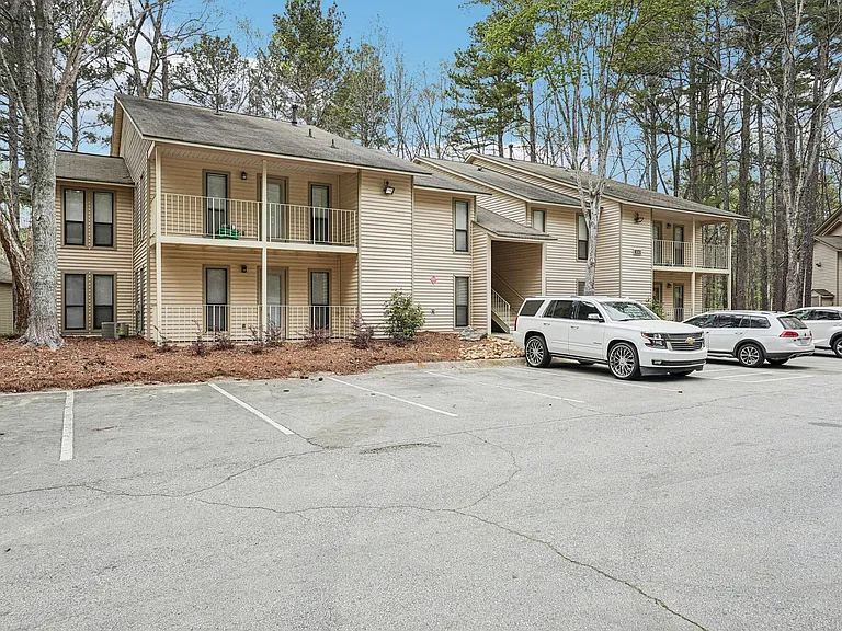 Birch Landing Apartments — Photo 83