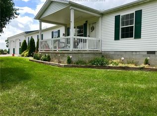 3021 Gill Ridge Rd, Letart, WV 25253