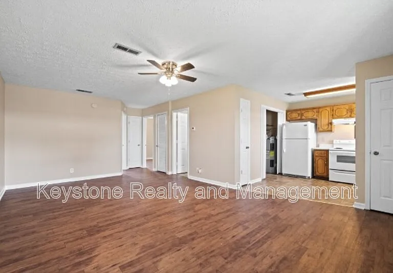 308 Thompsonville Ln #806 — Photo 3