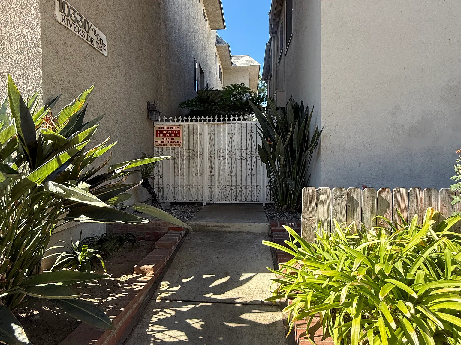 2 bed, 1100 sqft, $3,450 — Photo 1