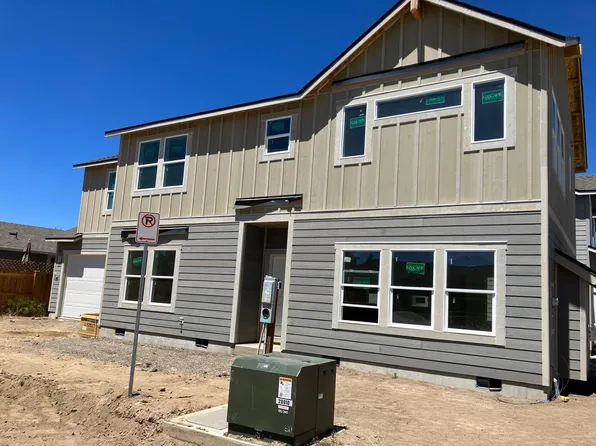 61637 SE Evie Dr #27, Bend, OR 97702