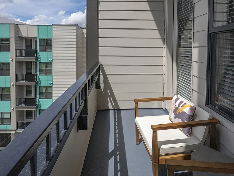 Oak Street Lofts — Photo 7