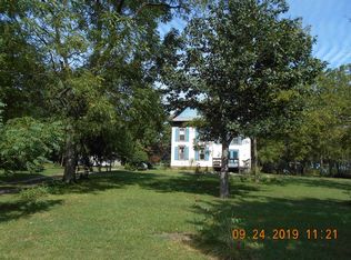 10757 E 1700th Rd, Paris, IL 61944