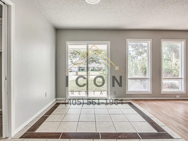 515 N Robin Way — Photo 11
