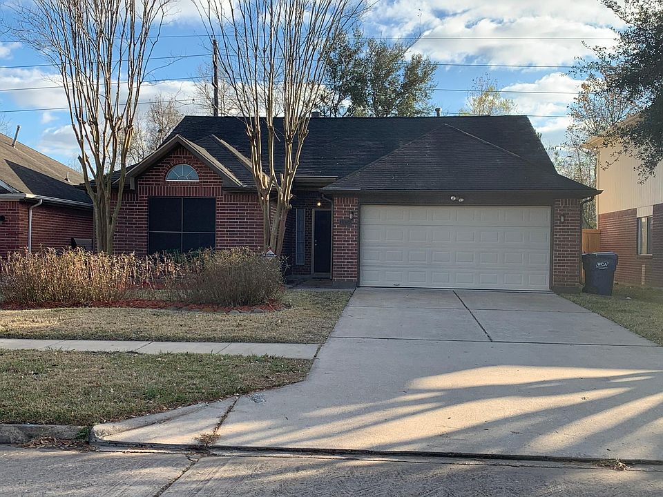 1st image of 1427 Clear Valley Dr