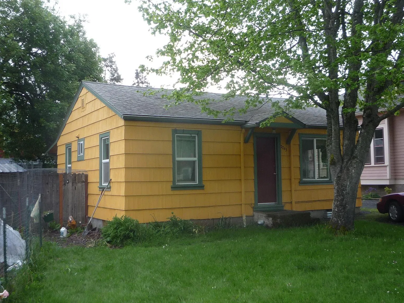 3 bed, 870 sqft, $1,950 — Photo 1