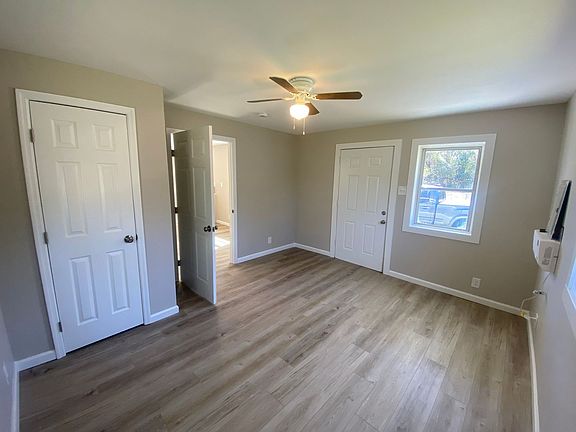5th image of 2106 S Andrews Cir #A