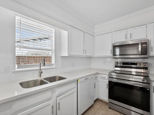 1221 Cedar Post Ln, Houston, TX