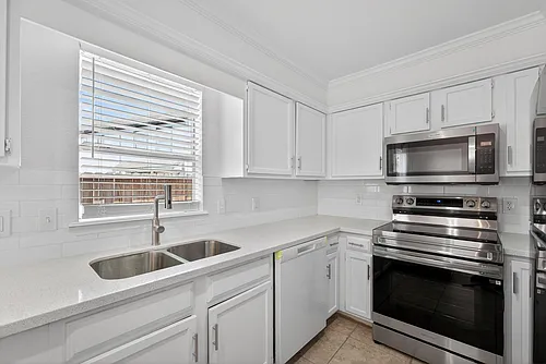 1221 Cedar Post Ln #8A Photo 1