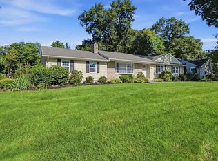 80 Lynnwood Dr, Longmeadow, MA 01106