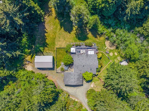 2nd image of 62291 Crown Point Rd