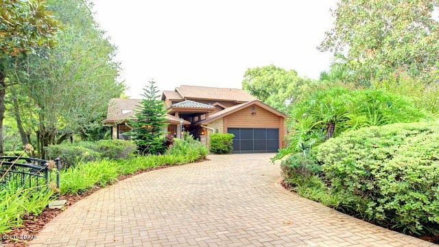 1st image of 3 Westgale Pl