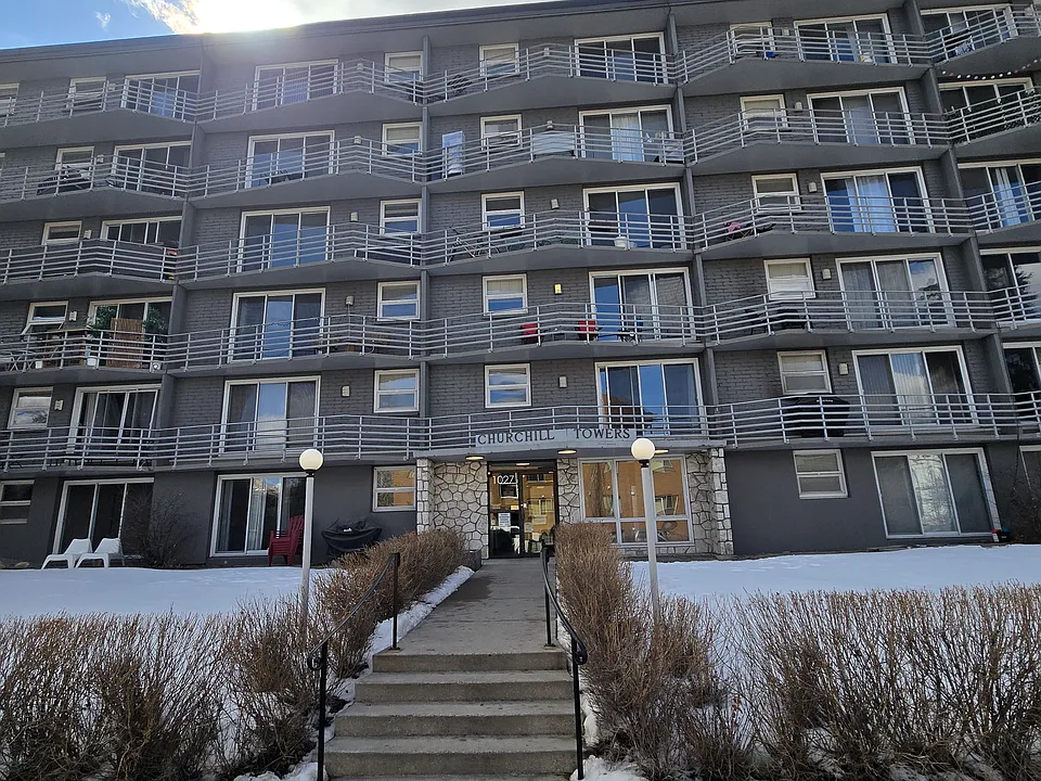 1027 Cameron Ave SW #108