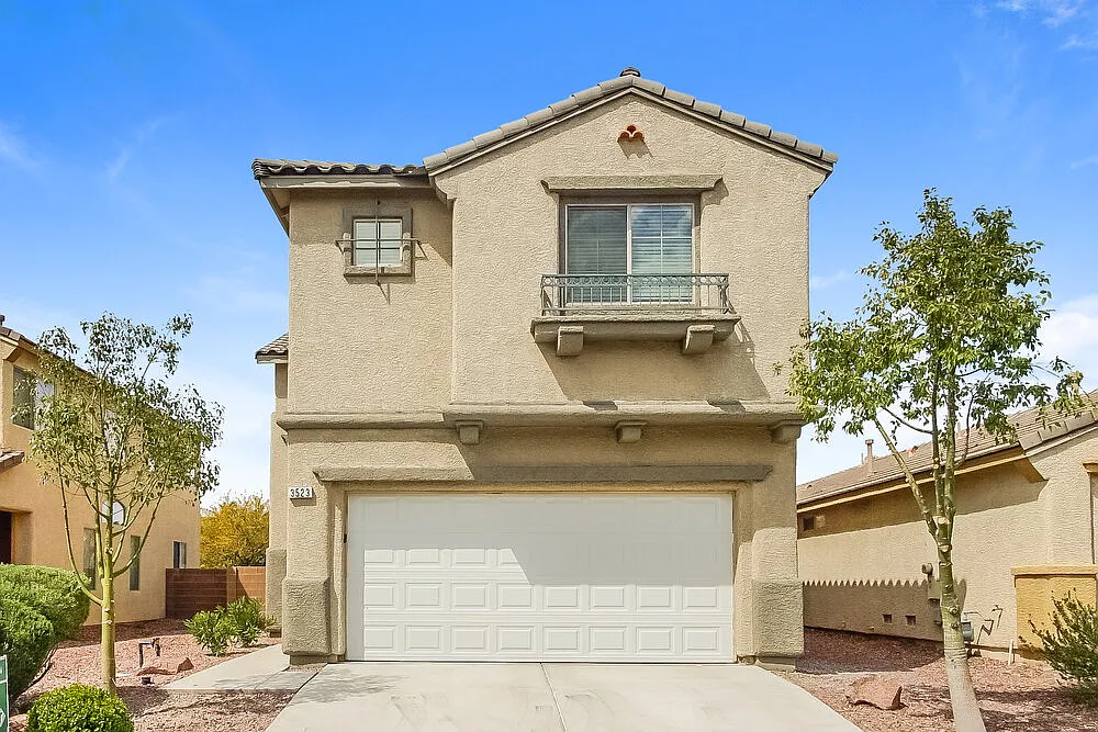 3 bed, 2.5 bath, 1589 sqft, $2,345 — Photo 1