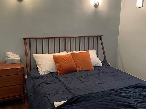 5th image of 330 Maryland St #1