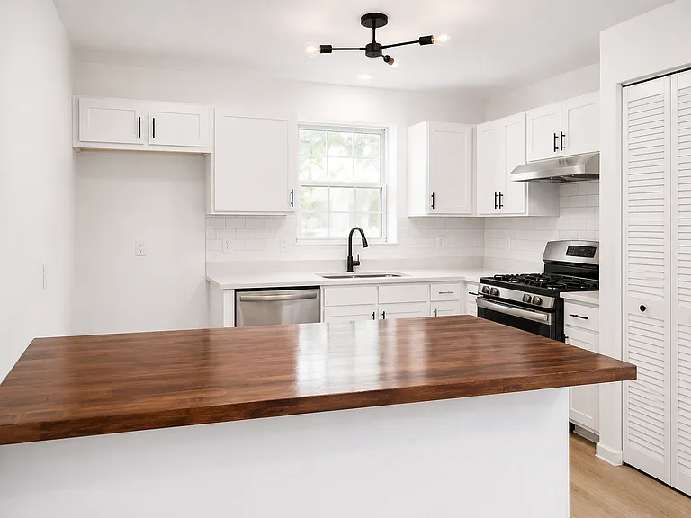 5314 Hazelgrove Dr — Photo 3