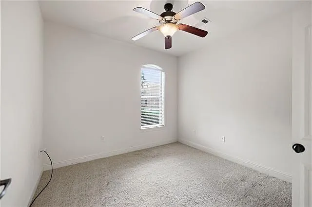 811 Decatur St — Photo 15