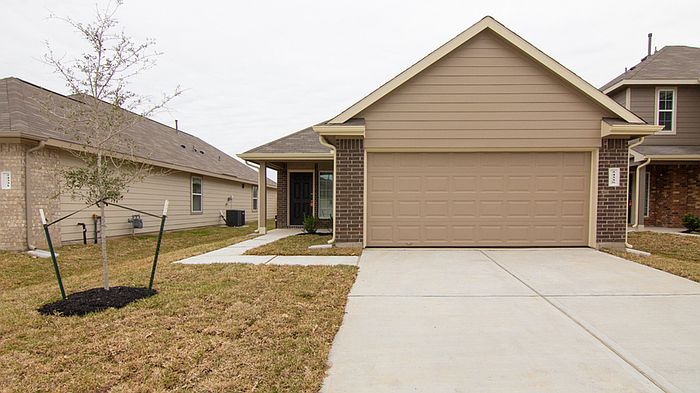 2nd image of 24335 Dolce Marina Ct