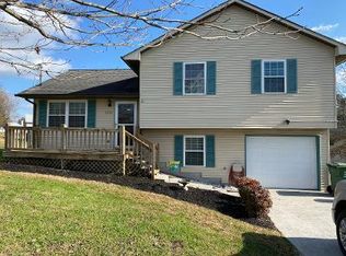5832 Whisper Wood Rd, Knoxville, TN 37918