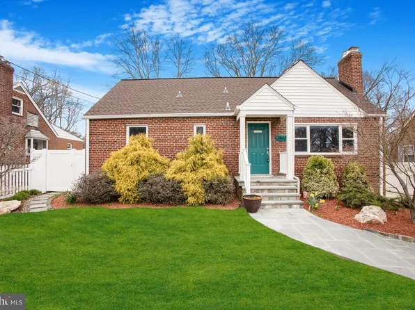 11613 College View Dr, Silver Spring, MD 20902
