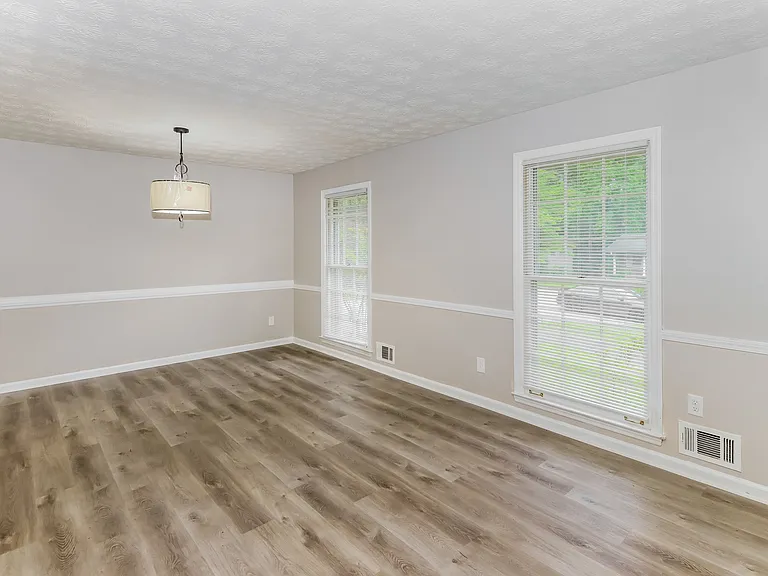 5645 Morning Creek Cir — Photo 14