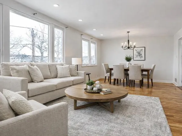 14 Centre Lane image 1 of 21