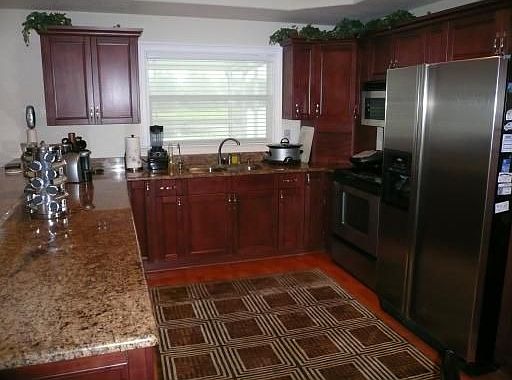 5th image of 1111 S Pine Lake Dr