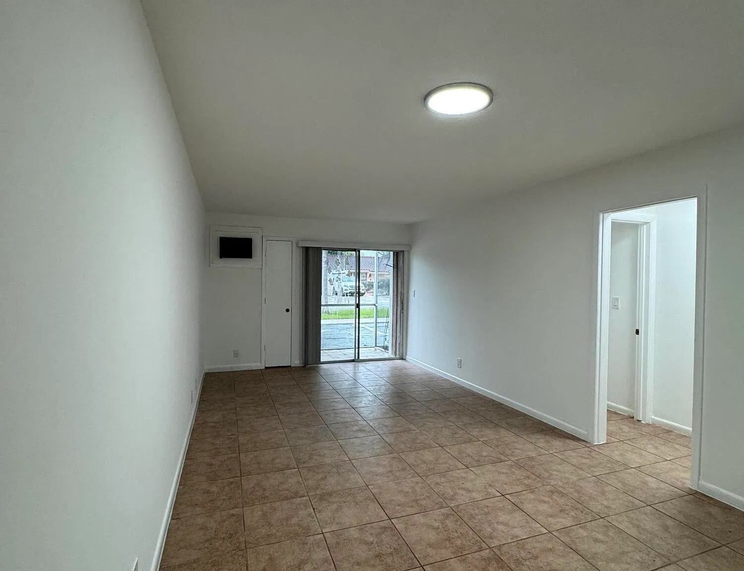 510 Lake Shore Dr — Photo 2