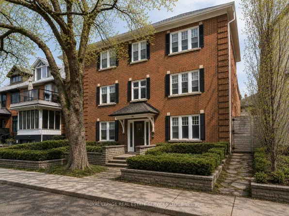 28 Macpherson Ave, Toronto, ON M5R 1W8