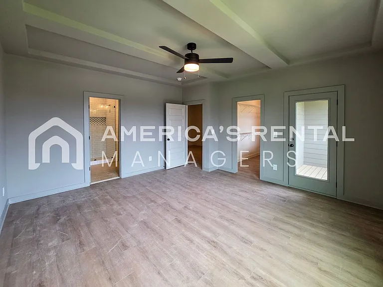 4422 Foxcote Ln — Photo 37