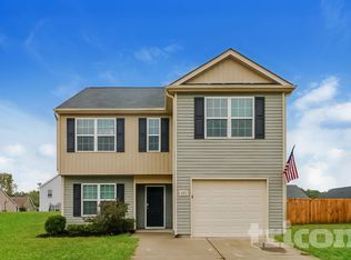 520 Gentle Breeze Ln, Rock Hill, SC 29730