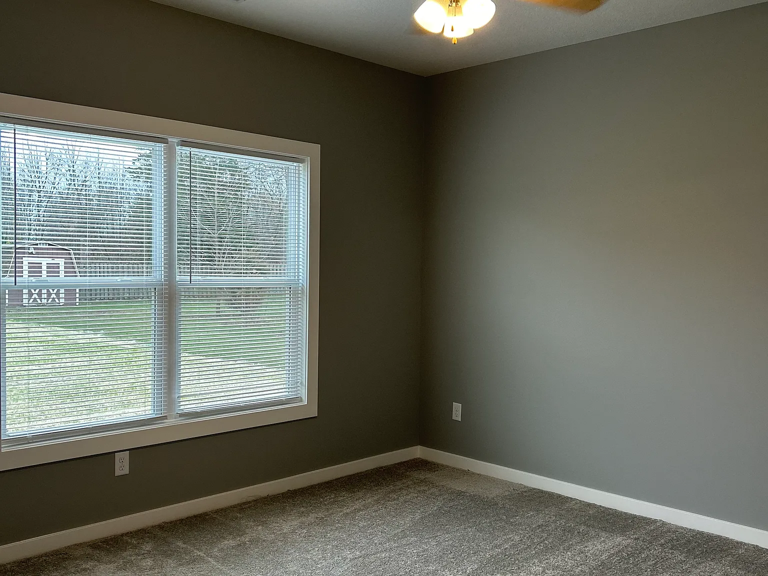 3 bed, 1641 sqft, $2,100 — Photo 4