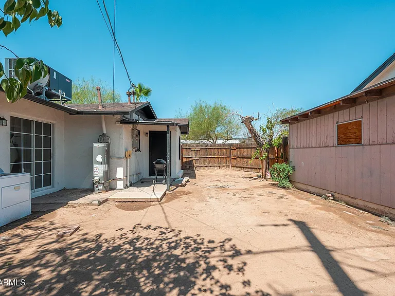 744 W Coolidge St #C — Photo 25