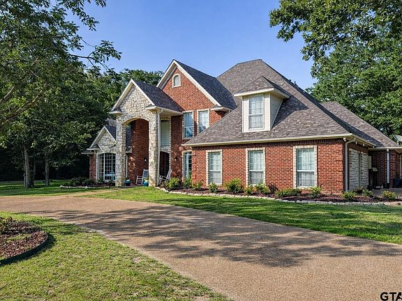 2nd image of 1101 Bunny Rabbit Rd