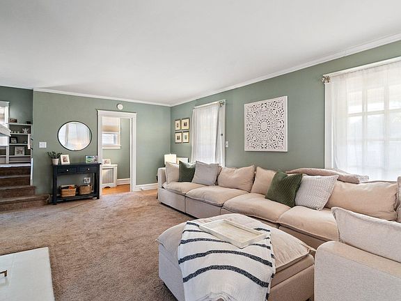 4th image of 739 Turner Ave