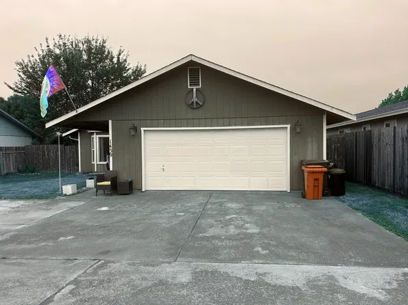 1439 School Rd, McKinleyville, CA 95519