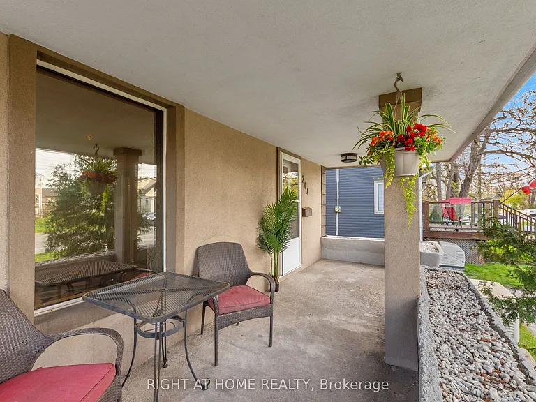 204 Beach Blvd — Photo 3