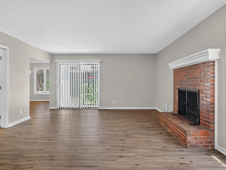 10800 W 116th St — Photo 24