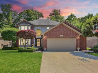 14452 Toussaint Ct, Sterling Heights, MI 48313