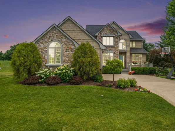 2331 Cherry Tree Ln, Grand Blanc, MI 48439