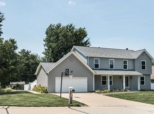 52 Park Pl, Saint Peters, MO 63376
