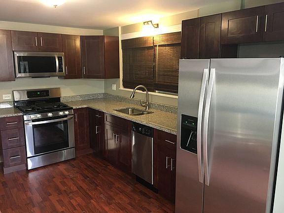 4th image of 5818 S Archer Ave S #1A