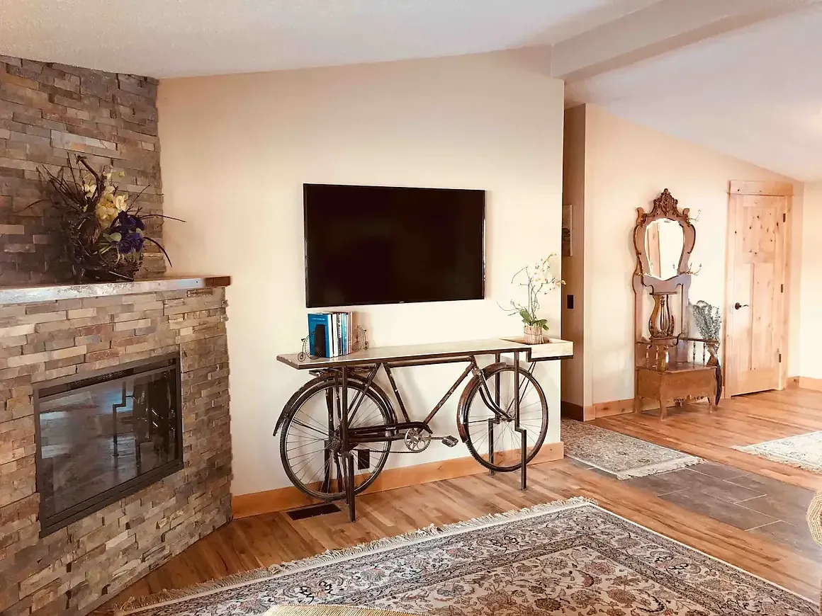 17045 Farthing Ln — Photo 3