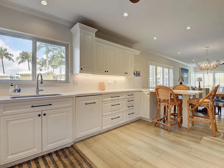 1920 S Ocean Blvd #D — Photo 4